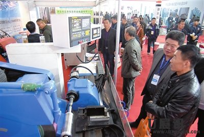 2017中原（邯郸）国际装[U展讯]备制造暨泵与电机博览会开幕